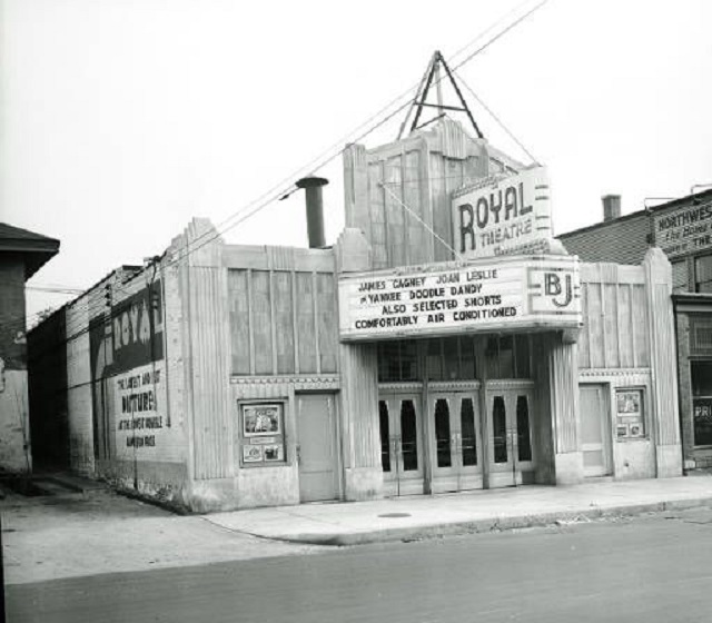 Royal Theatre - Old Photo From Cinema Treasures (newer photo)